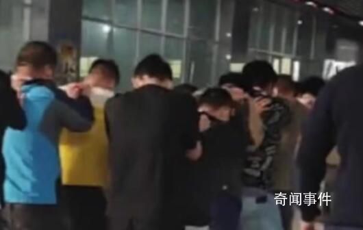 各地警方齐聚临沧分拣中心 押送大量电诈嫌疑人回乡